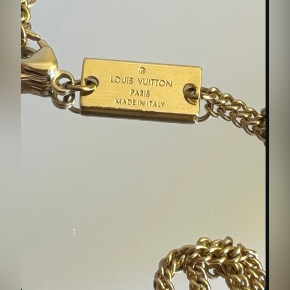 Louis Vuitton Monogram Pendant Necklace - Picture 6 of 9